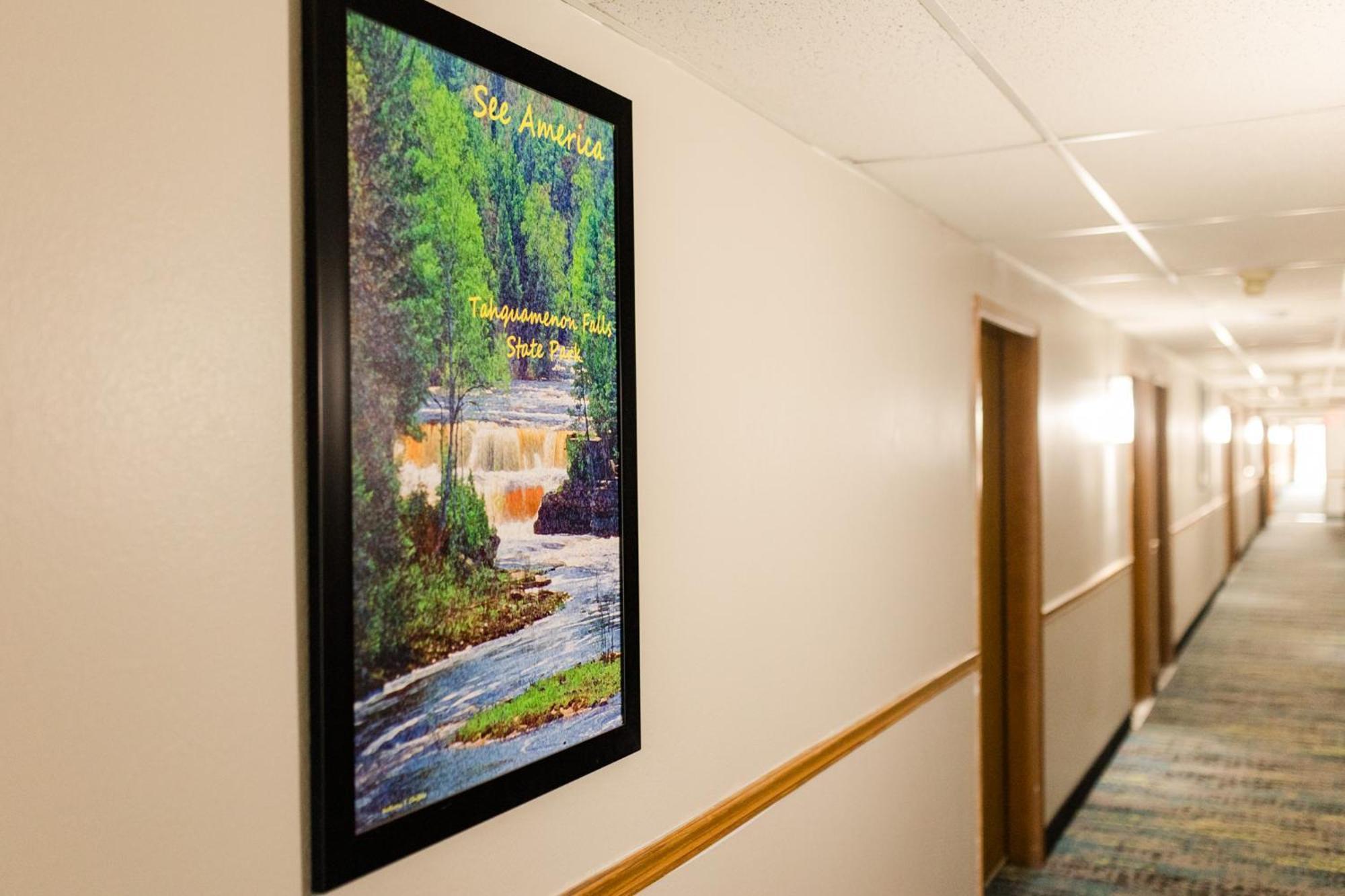 Travelodge By Wyndham Escanaba Exteriér fotografie